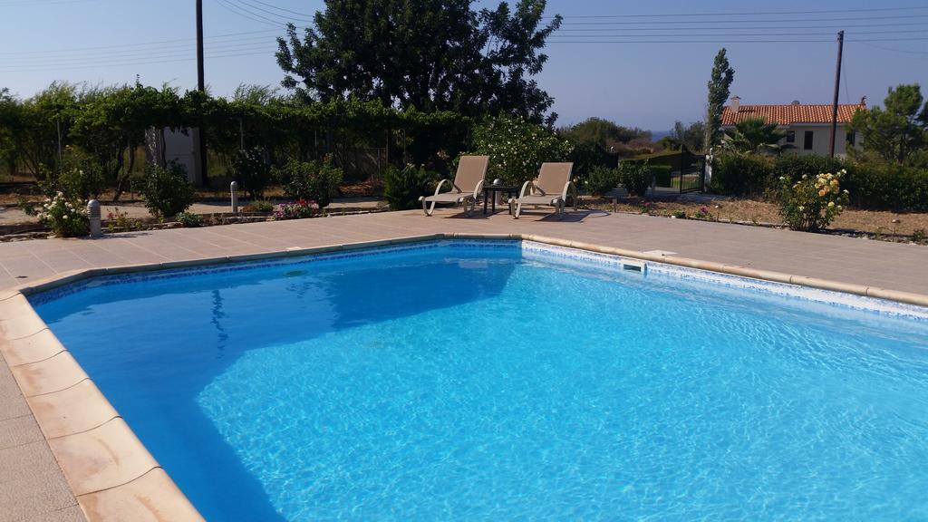 Eliofos Luxury Villa Polis Bagian luar foto