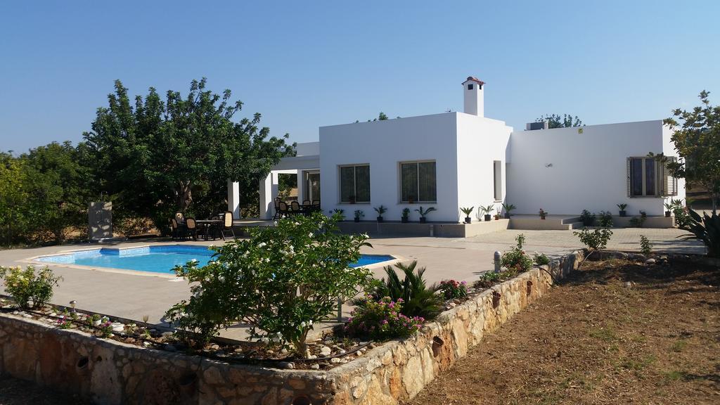 Eliofos Luxury Villa Polis Bagian luar foto