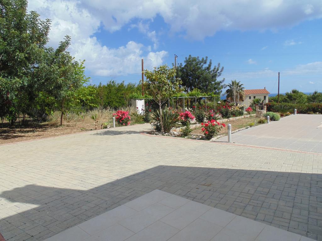 Eliofos Luxury Villa Polis Bagian luar foto