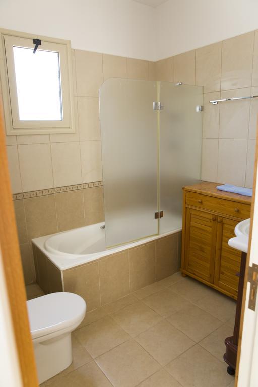 Eliofos Luxury Villa Polis Bagian luar foto