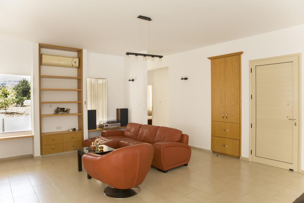 Eliofos Luxury Villa Polis Bagian luar foto